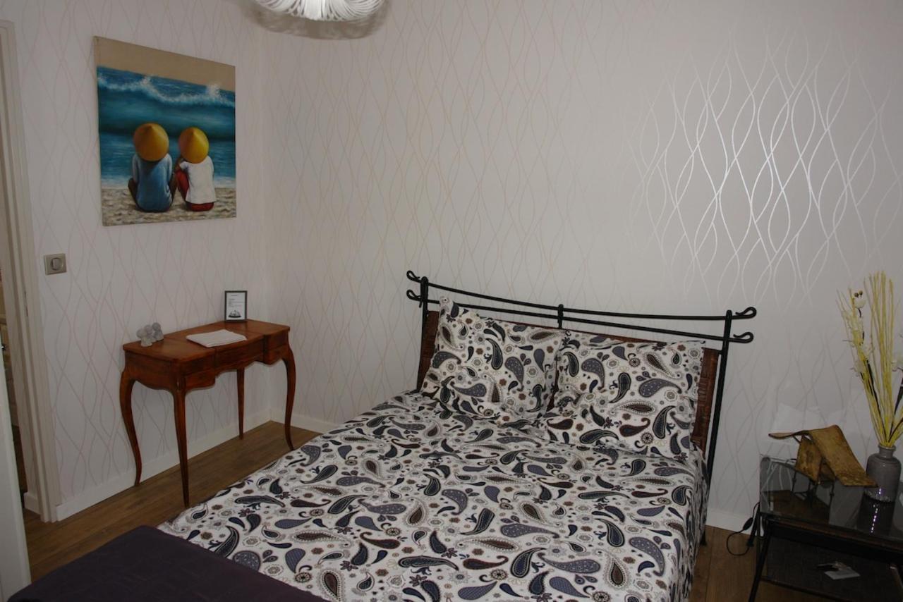 Domaine De L'Espiguette Bed & Breakfast Biganos Bagian luar foto