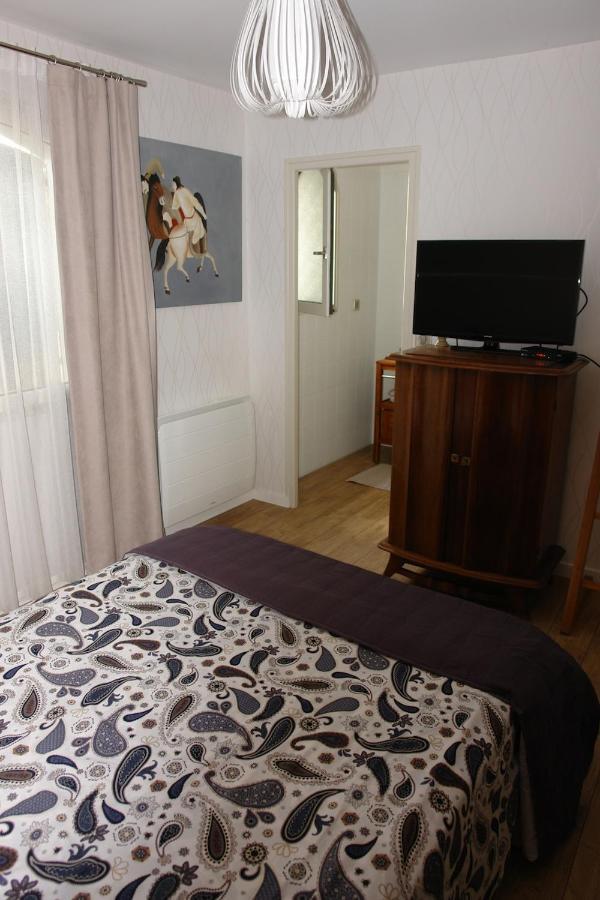 Domaine De L'Espiguette Bed & Breakfast Biganos Bagian luar foto